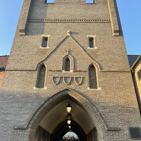 Lighthouse - Part Of The The Bay Village With Pool, Gym And Direct Access, Pub, Restaurant, Tennis And Meadows Walks *