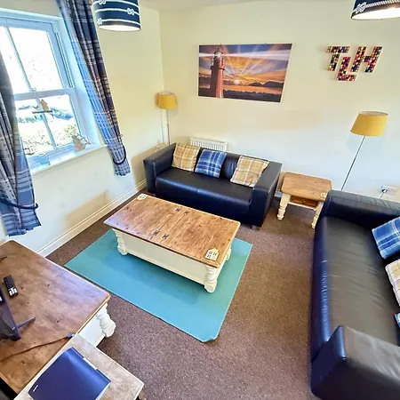 Lighthouse - Part Of The The Bay Village With Pool, Gym And Direct Access, Pub, Restaurant, Tennis And Meadows Walks *