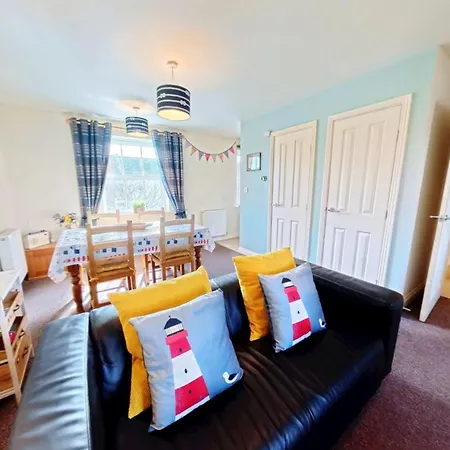 Lighthouse - Part Of The The Bay Village With Pool, Gym And Direct Access, Pub, Restaurant, Tennis And Meadows Walks Holiday home