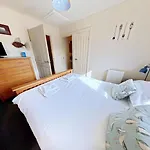 Lighthouse - Part Of The The Bay Village With Pool, Gym And Direct Access, Pub, Restaurant, Tennis And Meadows Walks Holiday home